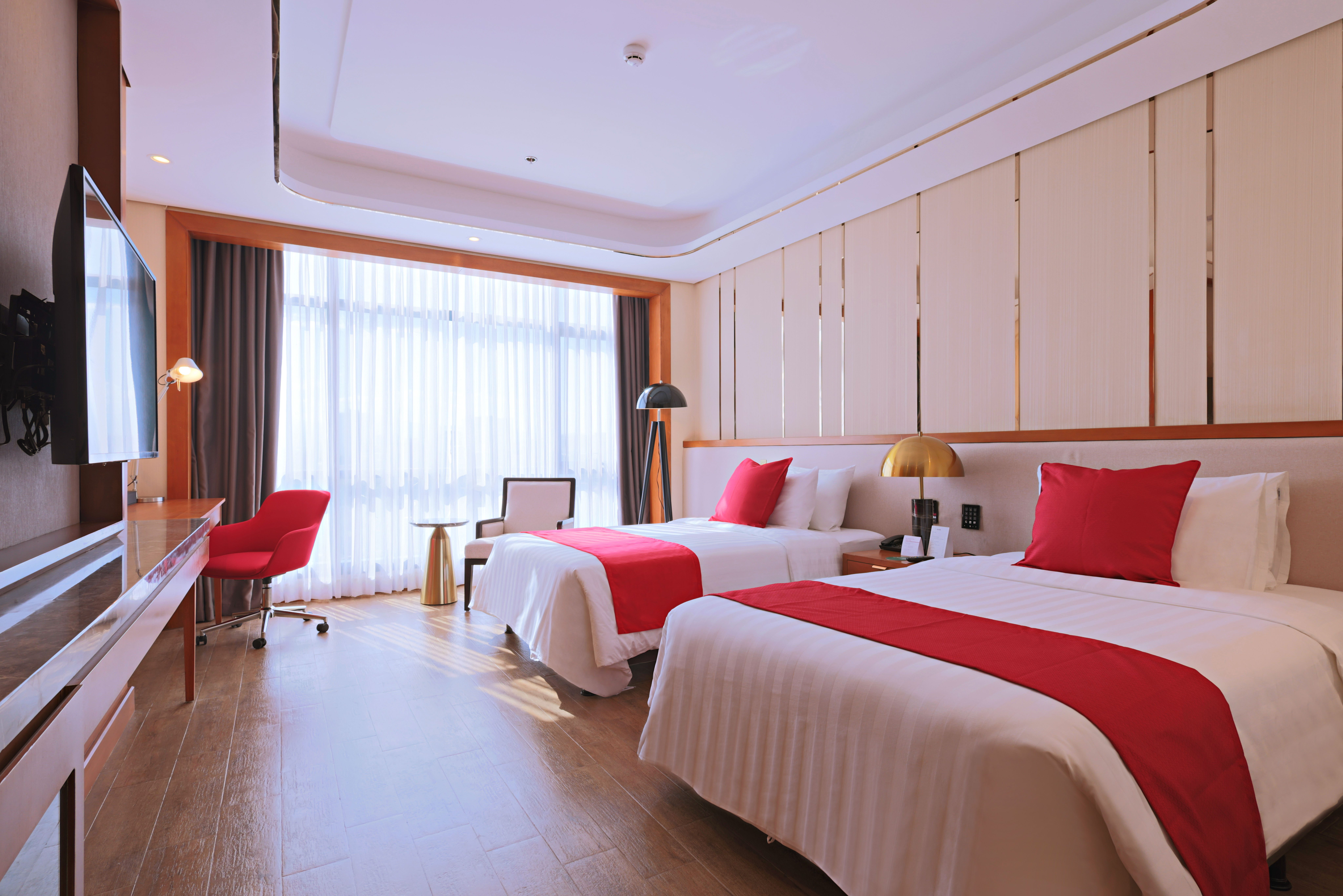 Apart from spacious and comfortable rooms, BWP Metro Clark also provides free fiber connectivity, powered by Converge, for guests.